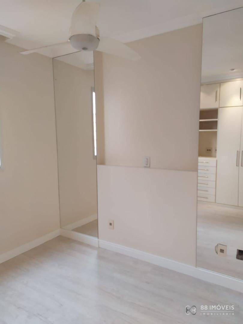 Apartamento para alugar com 3 quartos, 79m² - Foto 6