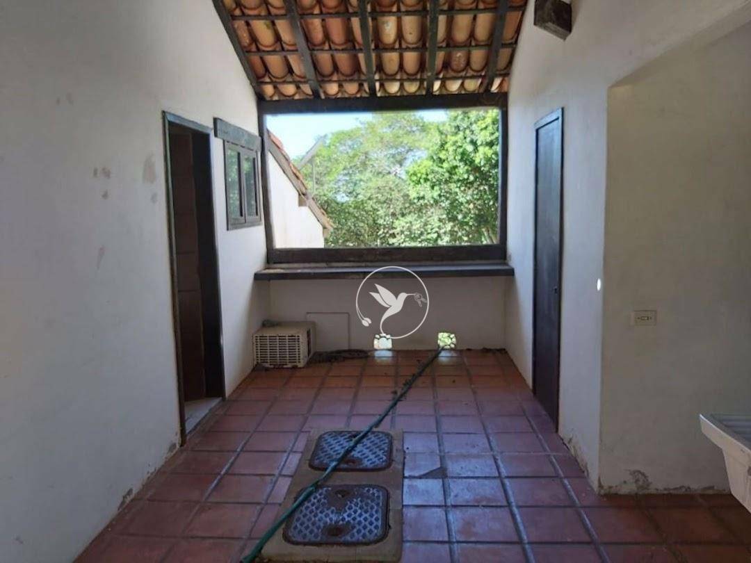 Casa à venda com 4 quartos, 300m² - Foto 35