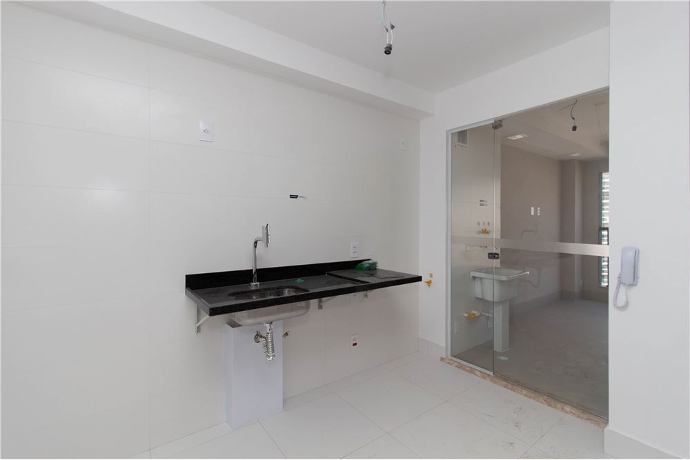 Apartamento à venda com 2 quartos, 68m² - Foto 42