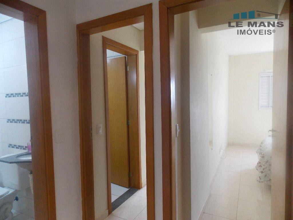 Apartamento à venda com 2 quartos, 60m² - Foto 13