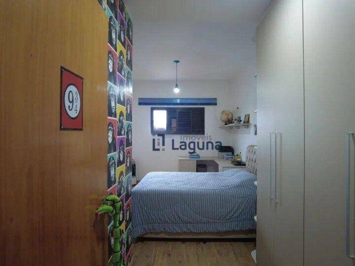 Sobrado à venda com 3 quartos, 212m² - Foto 18