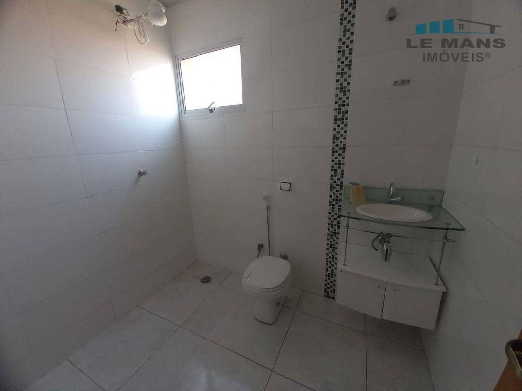 Casa à venda com 3 quartos, 170m² - Foto 4