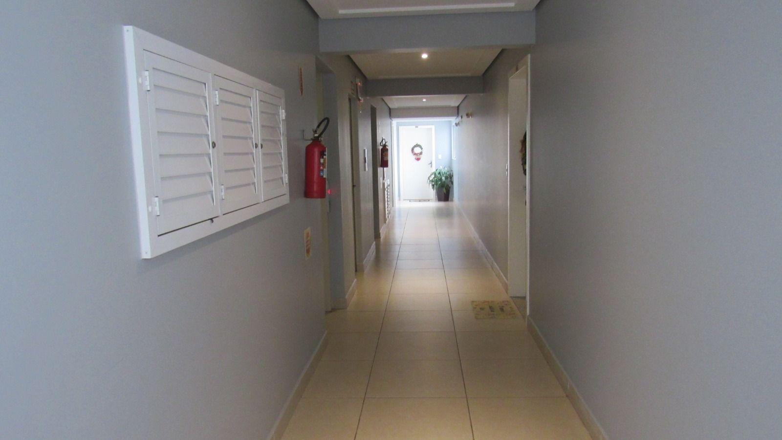 Apartamento à venda com 3 quartos, 143m² - Foto 28