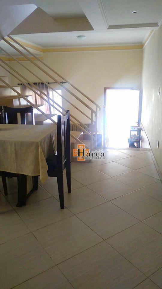 Sobrado à venda com 3 quartos, 180m² - Foto 2