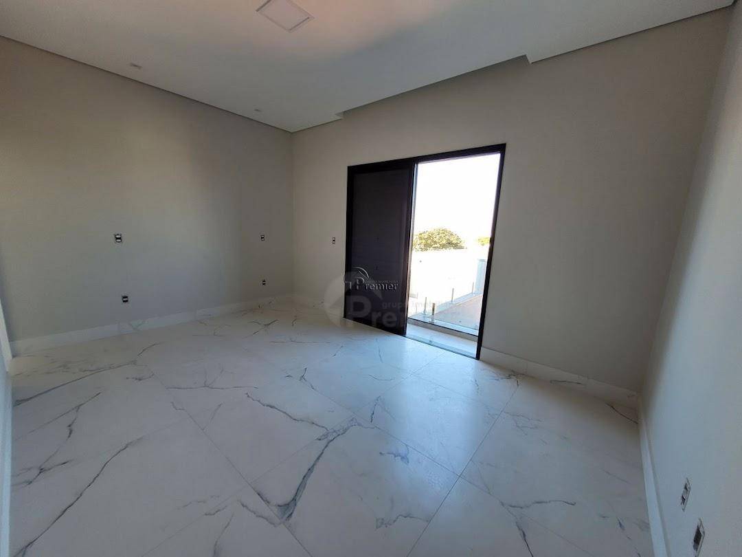 Casa à venda com 3 quartos, 206m² - Foto 22