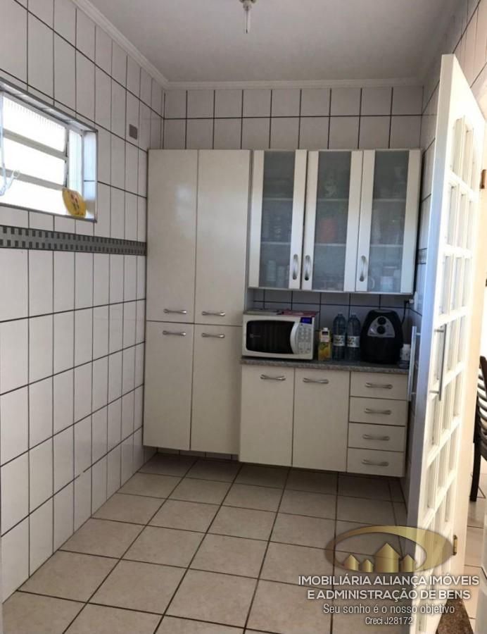 Chácara à venda com 5 quartos, 1000m² - Foto 8