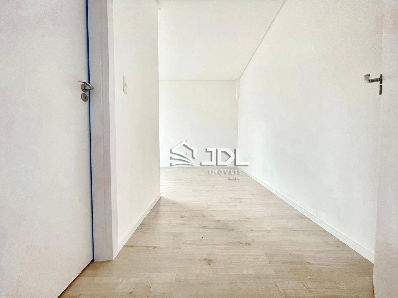 Apartamento à venda com 2 quartos, 68m² - Foto 11