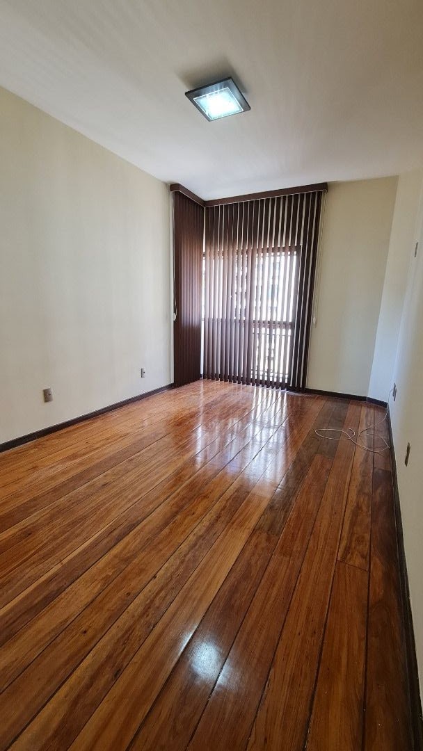 Apartamento à venda com 5 quartos, 250m² - Foto 24