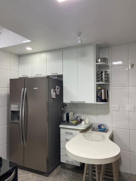 Apartamento à venda com 3 quartos, 111m² - Foto 7