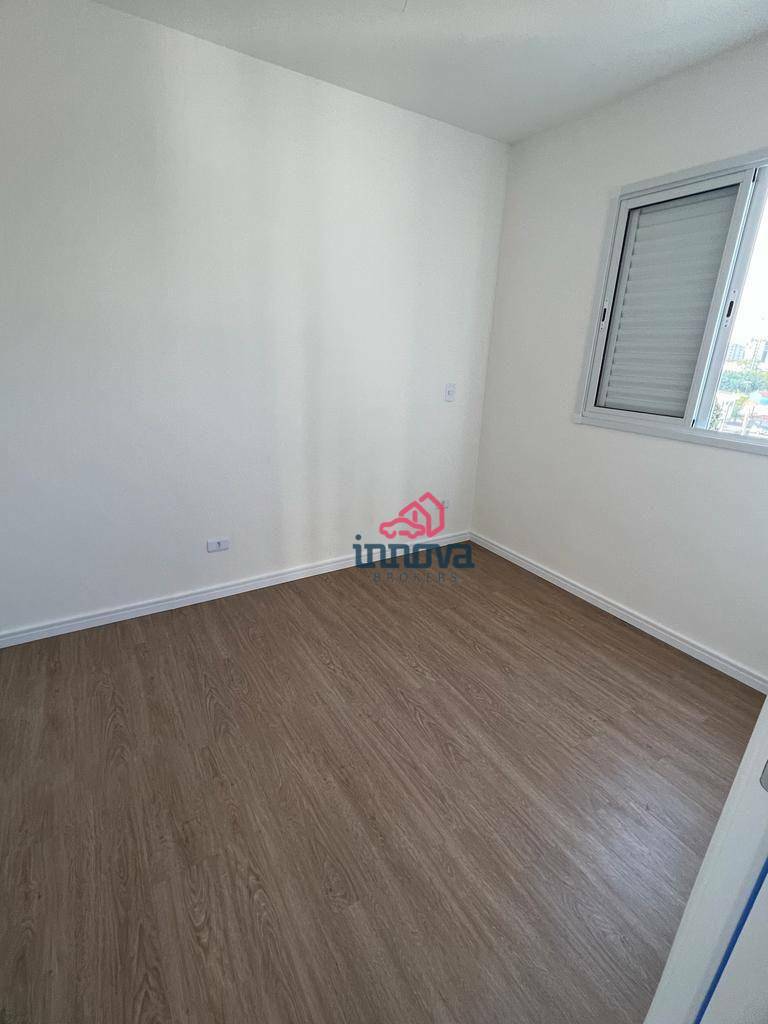 Apartamento à venda com 2 quartos, 42m² - Foto 4