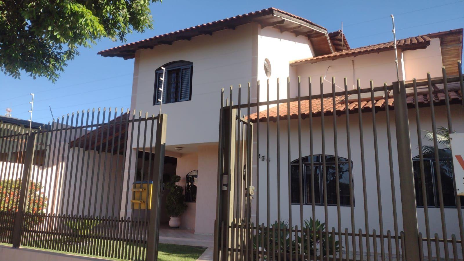 Sobrado à venda com 3 quartos, 270m² - Foto 3