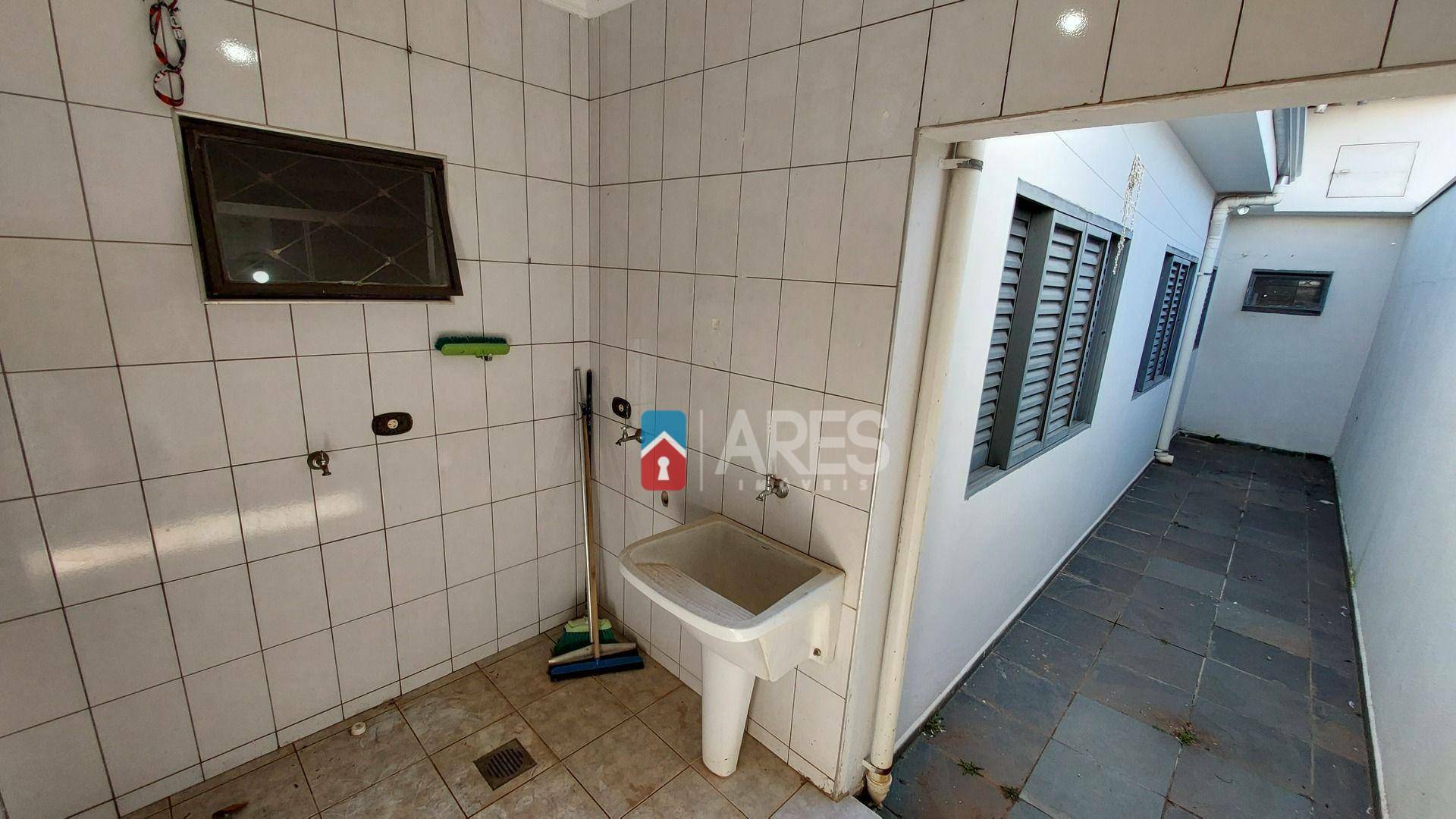 Casa à venda com 3 quartos, 188m² - Foto 6