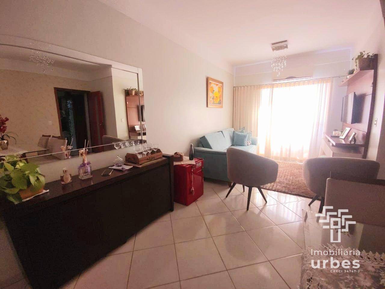 Apartamento à venda com 3 quartos, 70m² - Foto 4