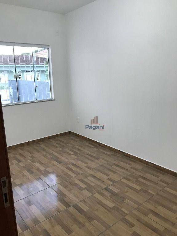 Casa para alugar com 2 quartos, 50m² - Foto 8