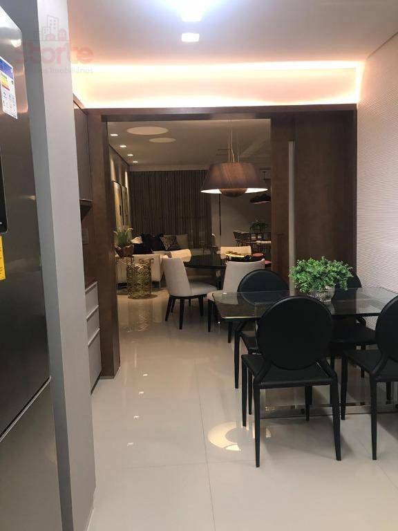 Apartamento à venda com 4 quartos, 216m² - Foto 17