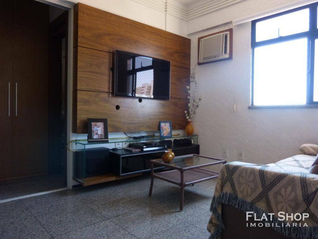 Apartamento à venda com 3 quartos, 124m² - Foto 3