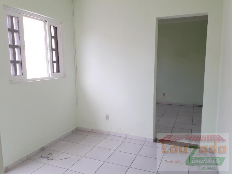 Casa à venda com 3 quartos, 336m² - Foto 23