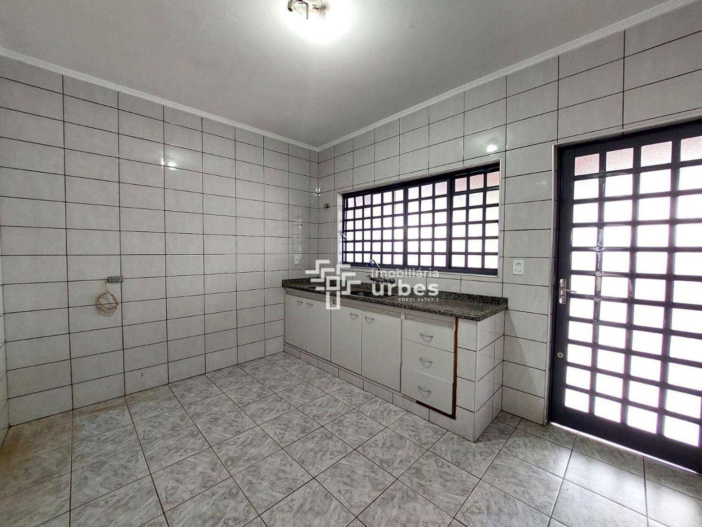 Casa para alugar com 4 quartos, 255m² - Foto 14