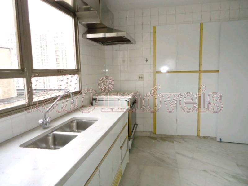 Apartamento para alugar com 3 quartos, 380m² - Foto 26