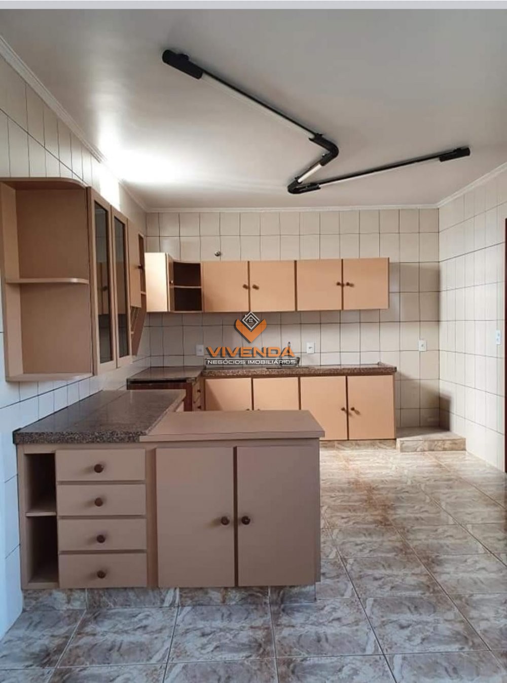 Casa à venda com 3 quartos, 313m² - Foto 9