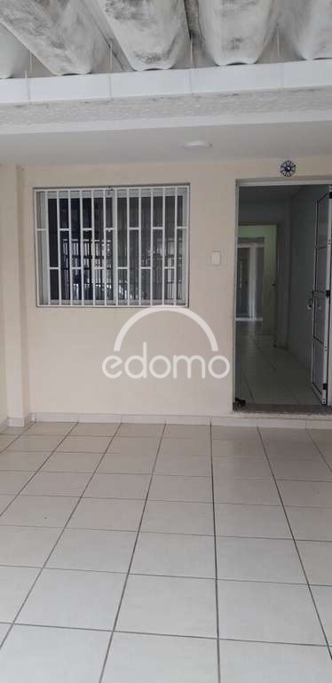 Casa para alugar com 2 quartos, 136m² - Foto 1