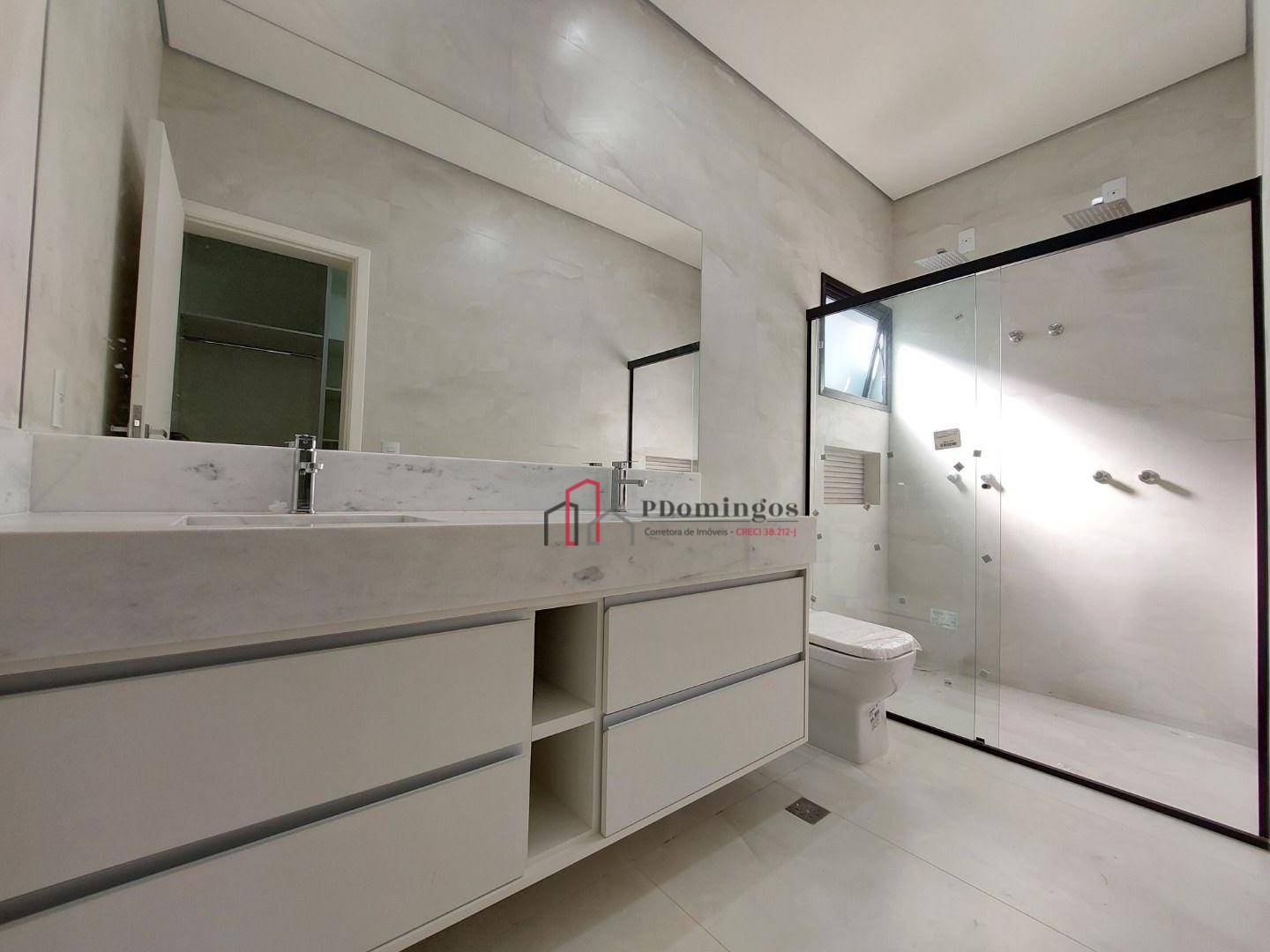 Sobrado à venda com 4 quartos, 256m² - Foto 27