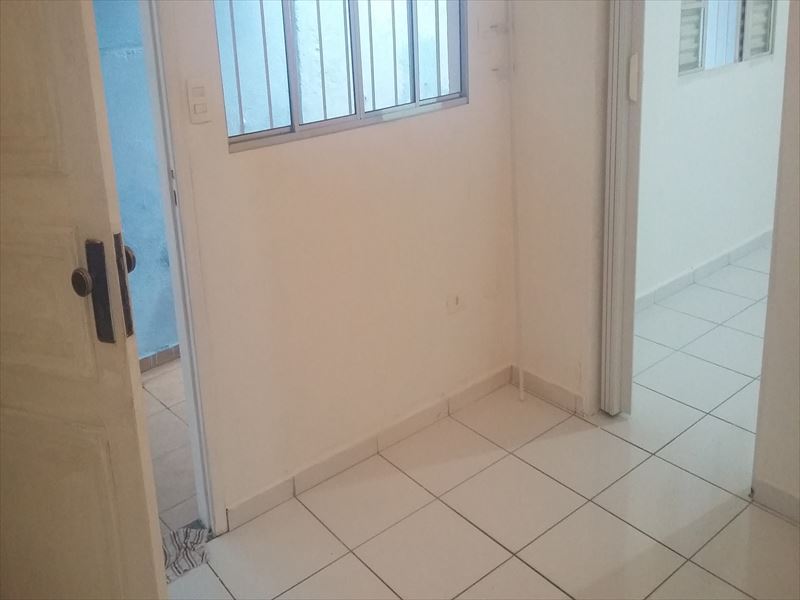 Casa para alugar com 1 quarto, 33M2 - Foto 1