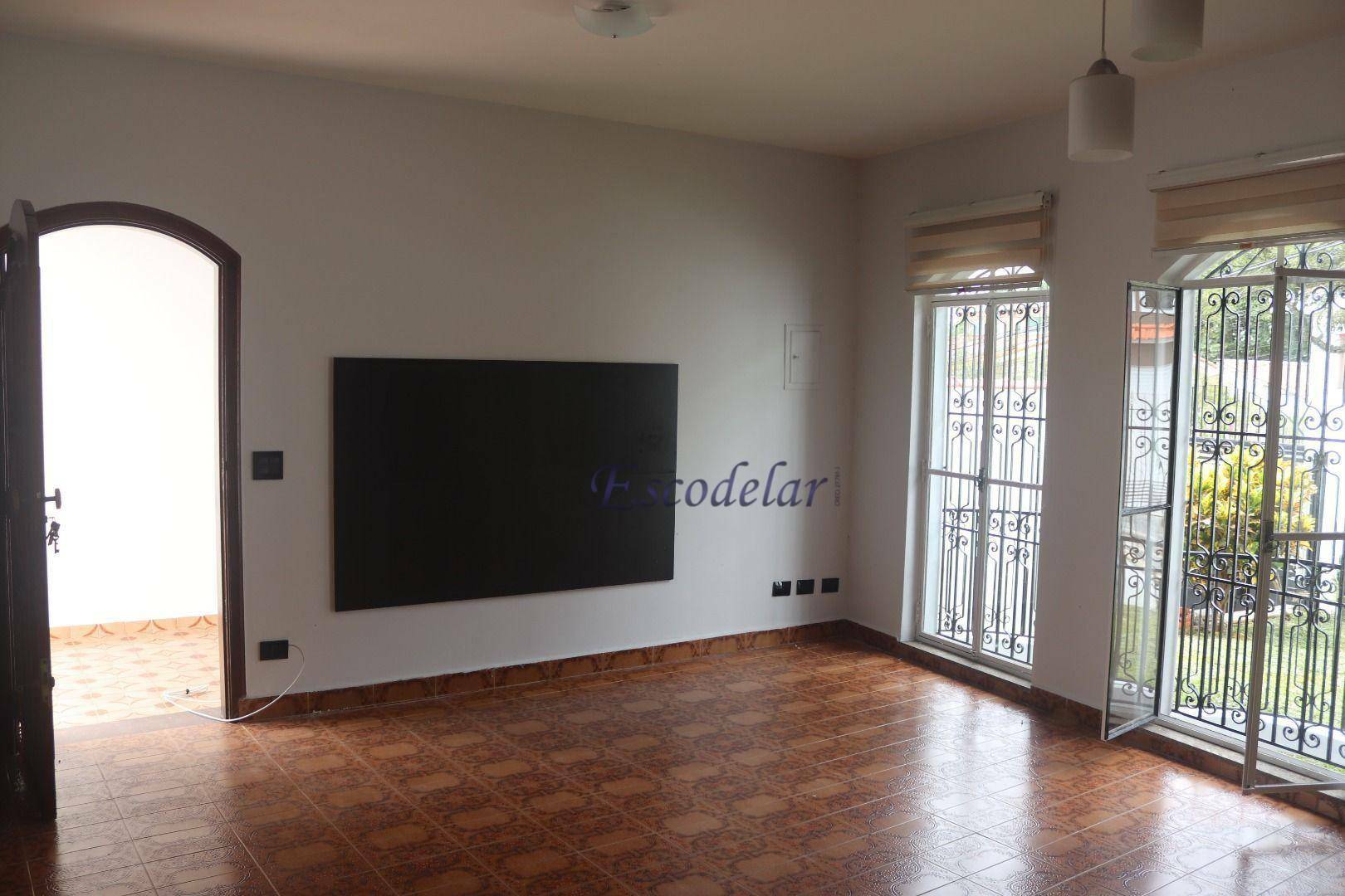 Sobrado à venda com 3 quartos, 178m² - Foto 1