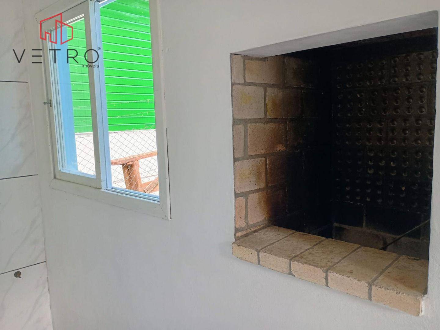Casa à venda com 2 quartos, 60m² - Foto 5