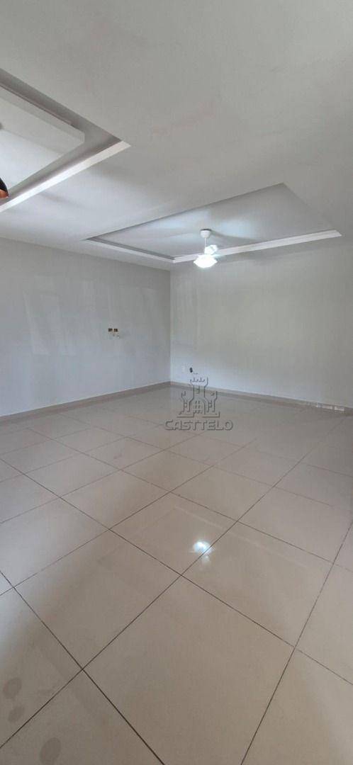 Casa à venda com 2 quartos, 130m² - Foto 3