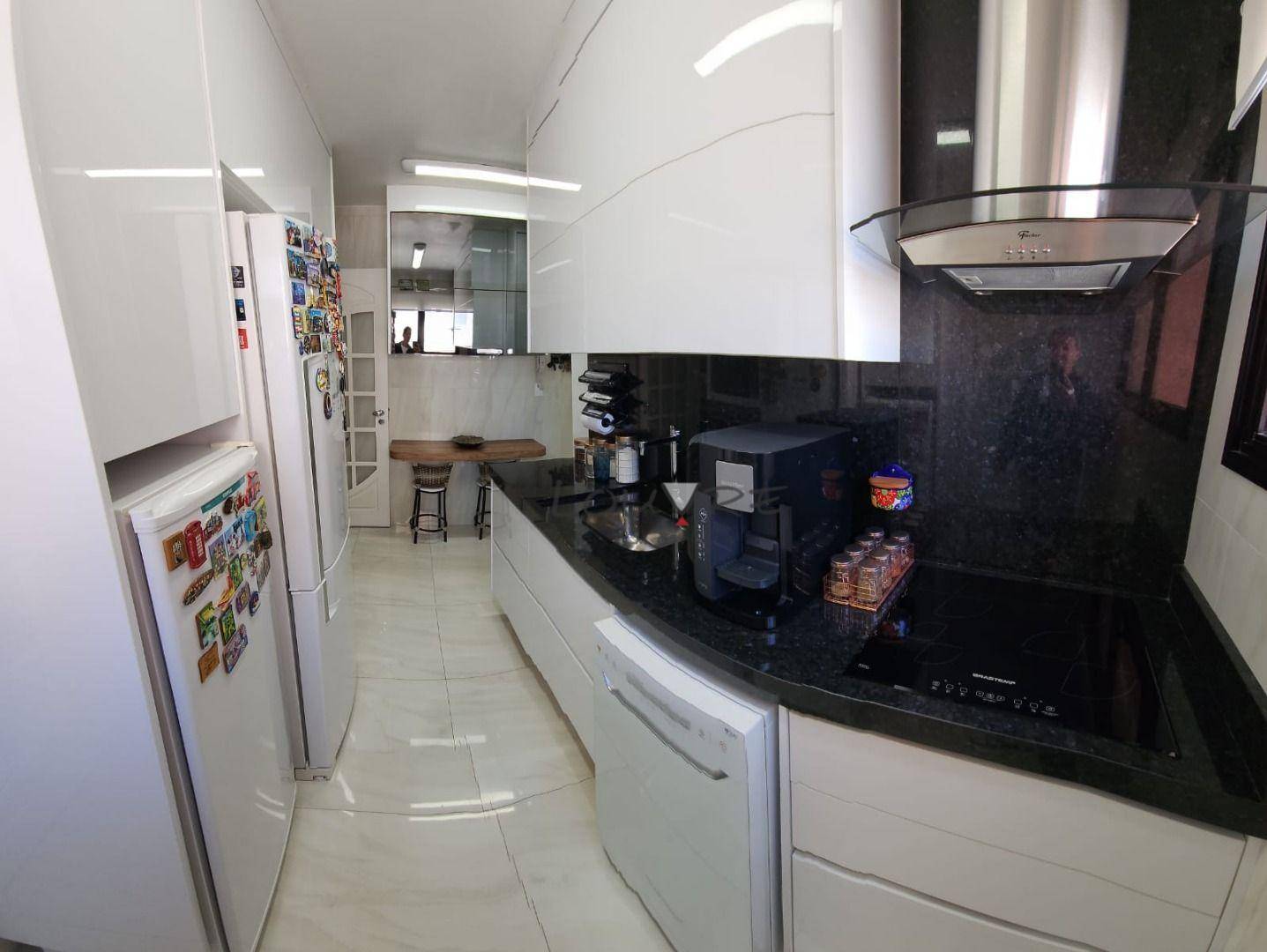 Apartamento à venda com 3 quartos, 97m² - Foto 30