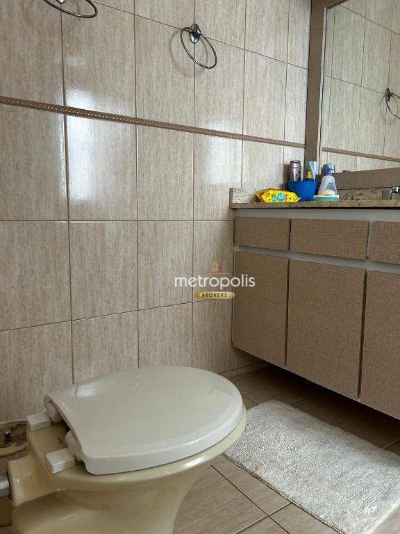 Sobrado à venda com 3 quartos, 300m² - Foto 22