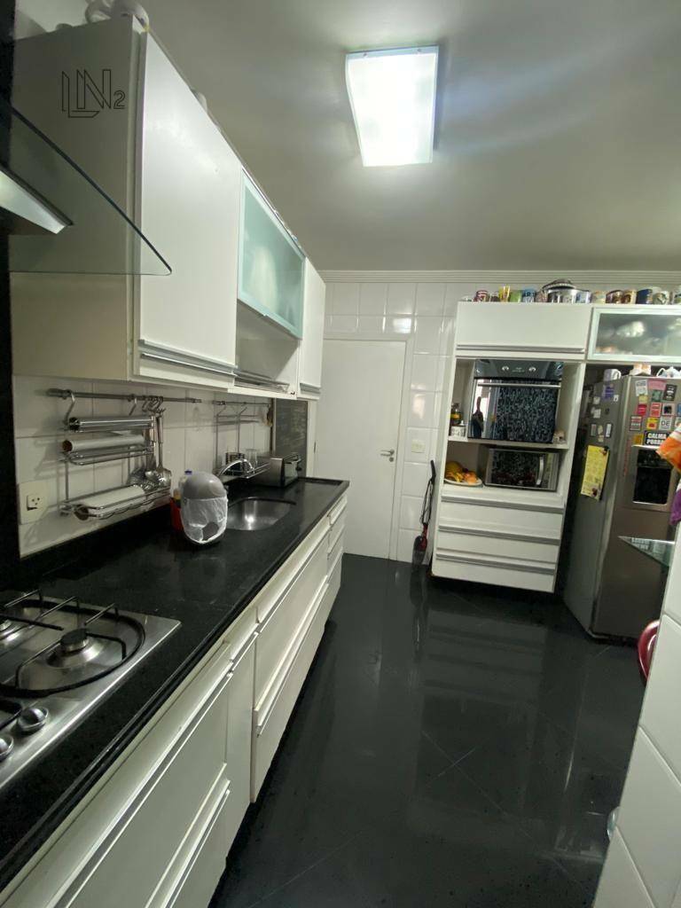 Apartamento à venda com 4 quartos, 145m² - Foto 11