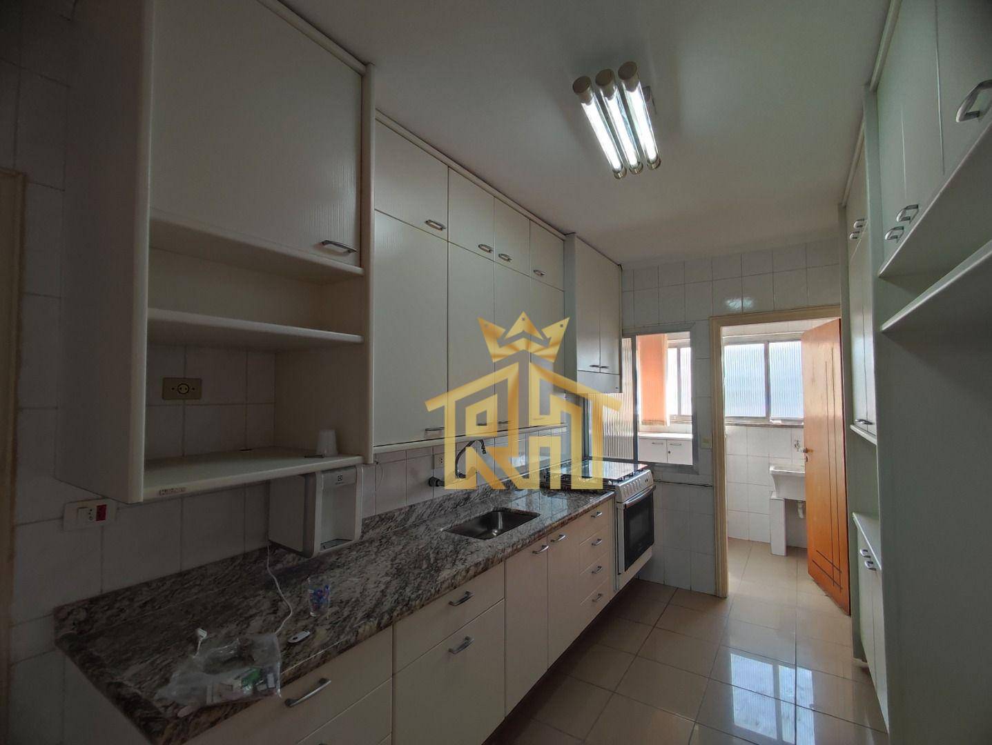 Apartamento à venda com 3 quartos, 131m² - Foto 21