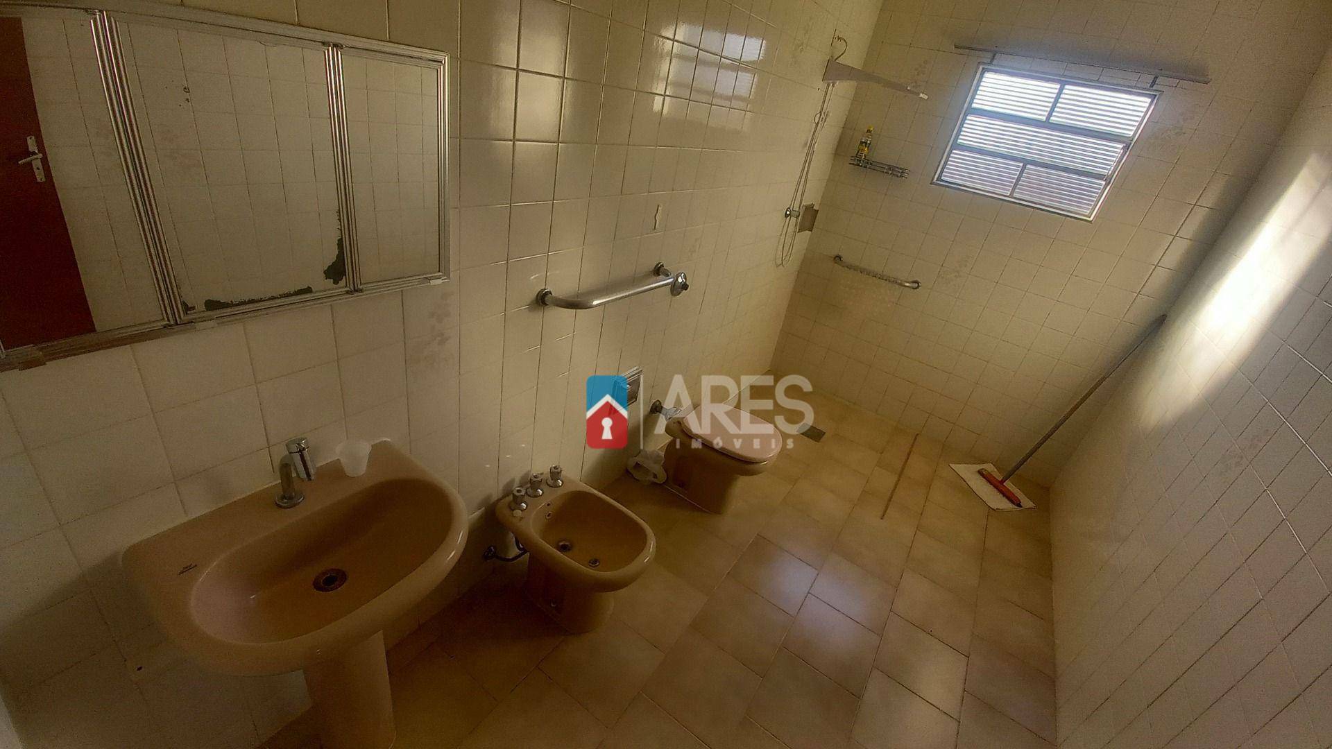 Casa à venda com 2 quartos, 160m² - Foto 3