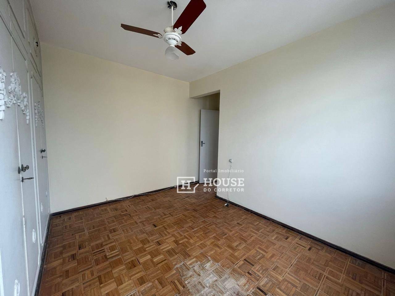 Apartamento à venda com 3 quartos, 110m² - Foto 4
