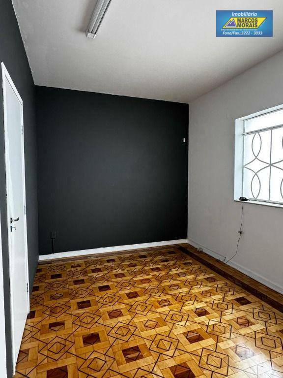 Casa para alugar com 2 quartos, 170m² - Foto 11