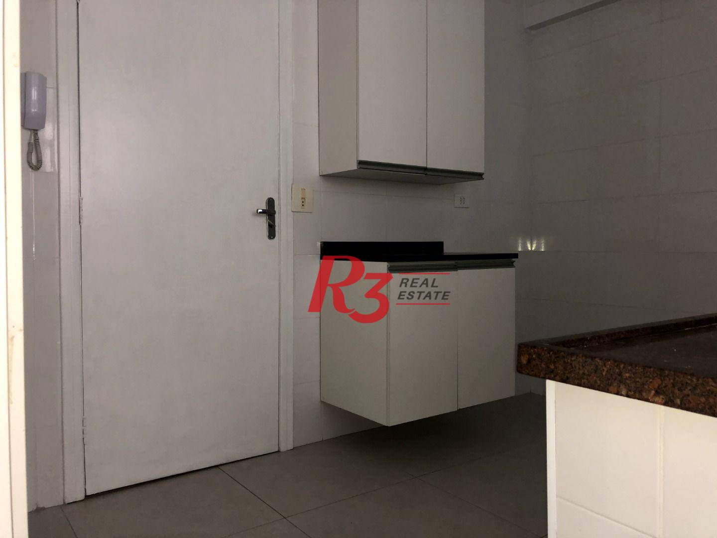 Apartamento para alugar com 3 quartos, 131m² - Foto 18