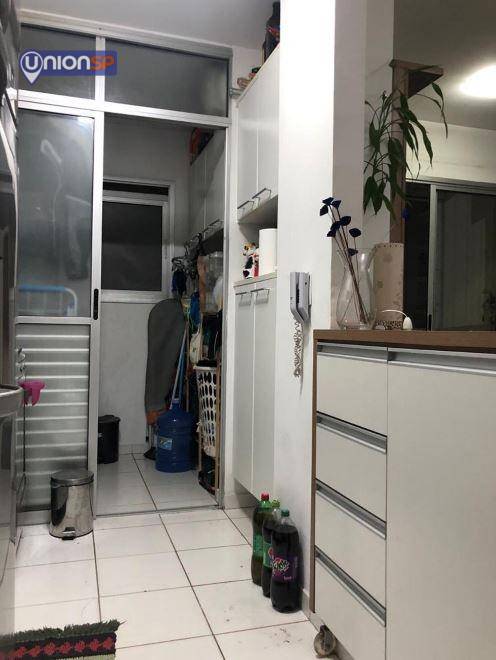 Apartamento à venda com 2 quartos, 61m² - Foto 13
