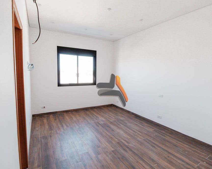 Casa de Condomínio à venda com 4 quartos, 235m² - Foto 14