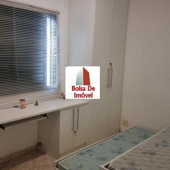 Casa à venda com 4 quartos, 250m² - Foto 12