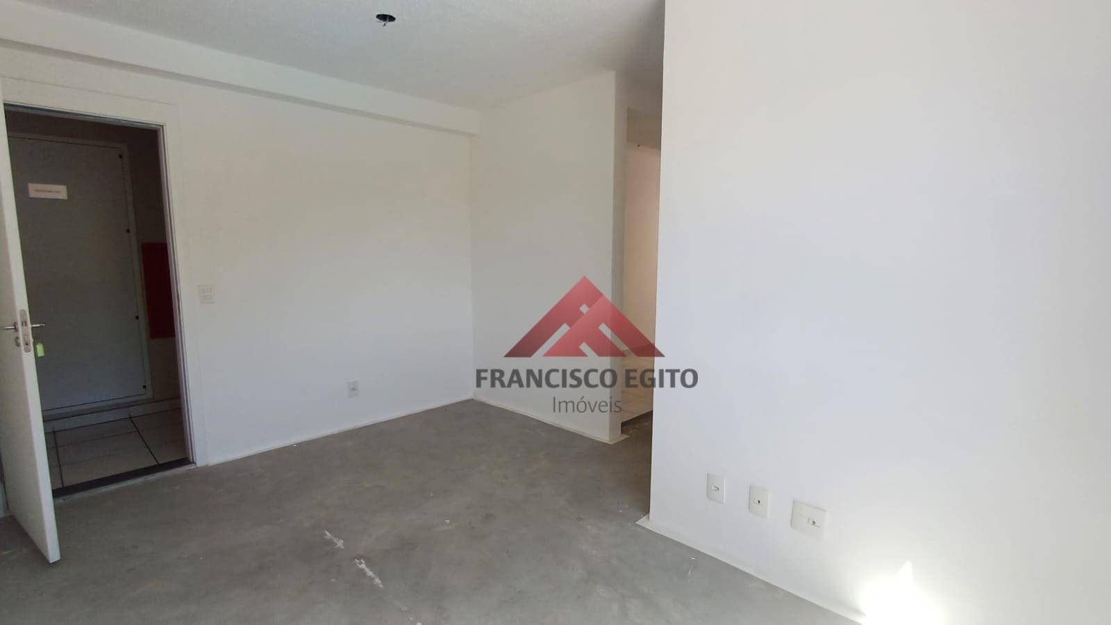 Apartamento à venda com 2 quartos, 42m² - Foto 4