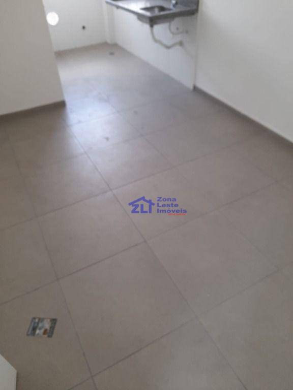 Apartamento à venda com 2 quartos, 33m² - Foto 4