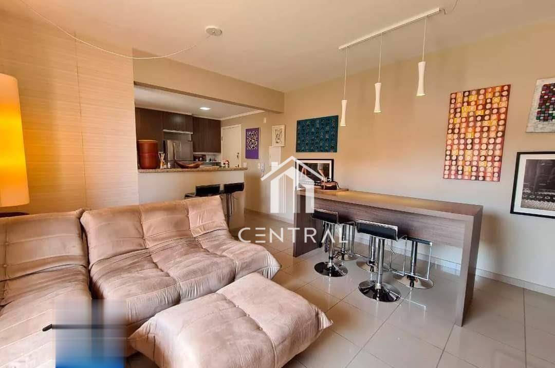 Apartamento à venda com 2 quartos, 67m² - Foto 2