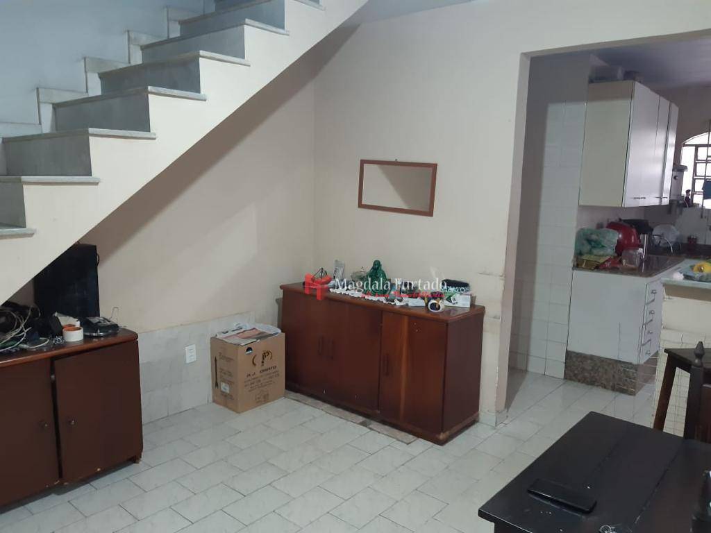 Casa à venda com 3 quartos, 178m² - Foto 7