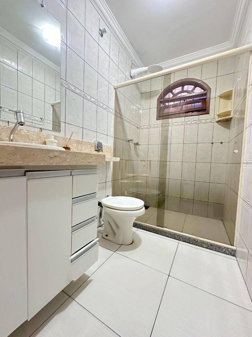 Casa à venda com 4 quartos, 230m² - Foto 13