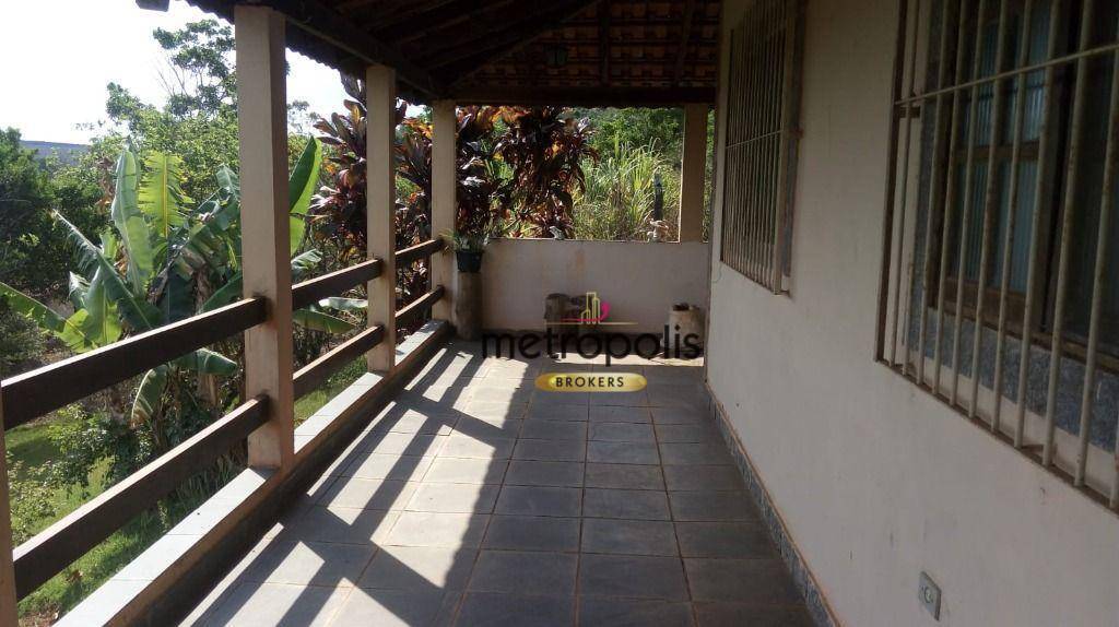 Chácara à venda com 2 quartos, 170m² - Foto 9