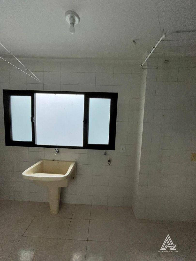 Apartamento à venda com 3 quartos, 114m² - Foto 12