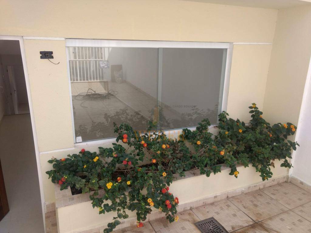 Sobrado à venda com 3 quartos, 82m² - Foto 4