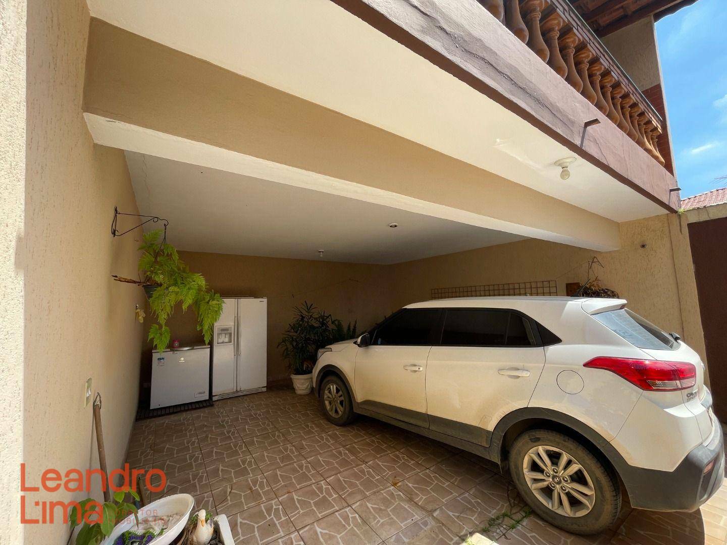 Casa à venda com 4 quartos, 350m² - Foto 46